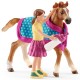 SLH42361 Schleich Horse Club - Źrebię z kocem, figurki dla dzieci 5+