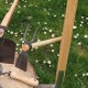 Motyczka ogrodowa z lakierowanym styliskiem jesionowym, kuta dwustronna  (40cm)