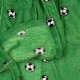 Chłopięcy zielony szlafrok z kapturem, wiązaniem i wzorami piłki