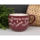 Burgundowy kubek z napisami coffee, ceramiczny kubek 530 ml