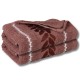 Koralowy ręcznik bawełniany z ozdobnym haftem, ręcznik kąpielowy liście 70x135 cm